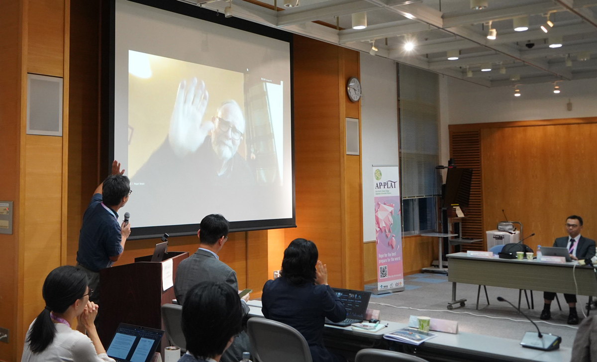 Dr. Roger Street and Dr. Yuji Masutomi